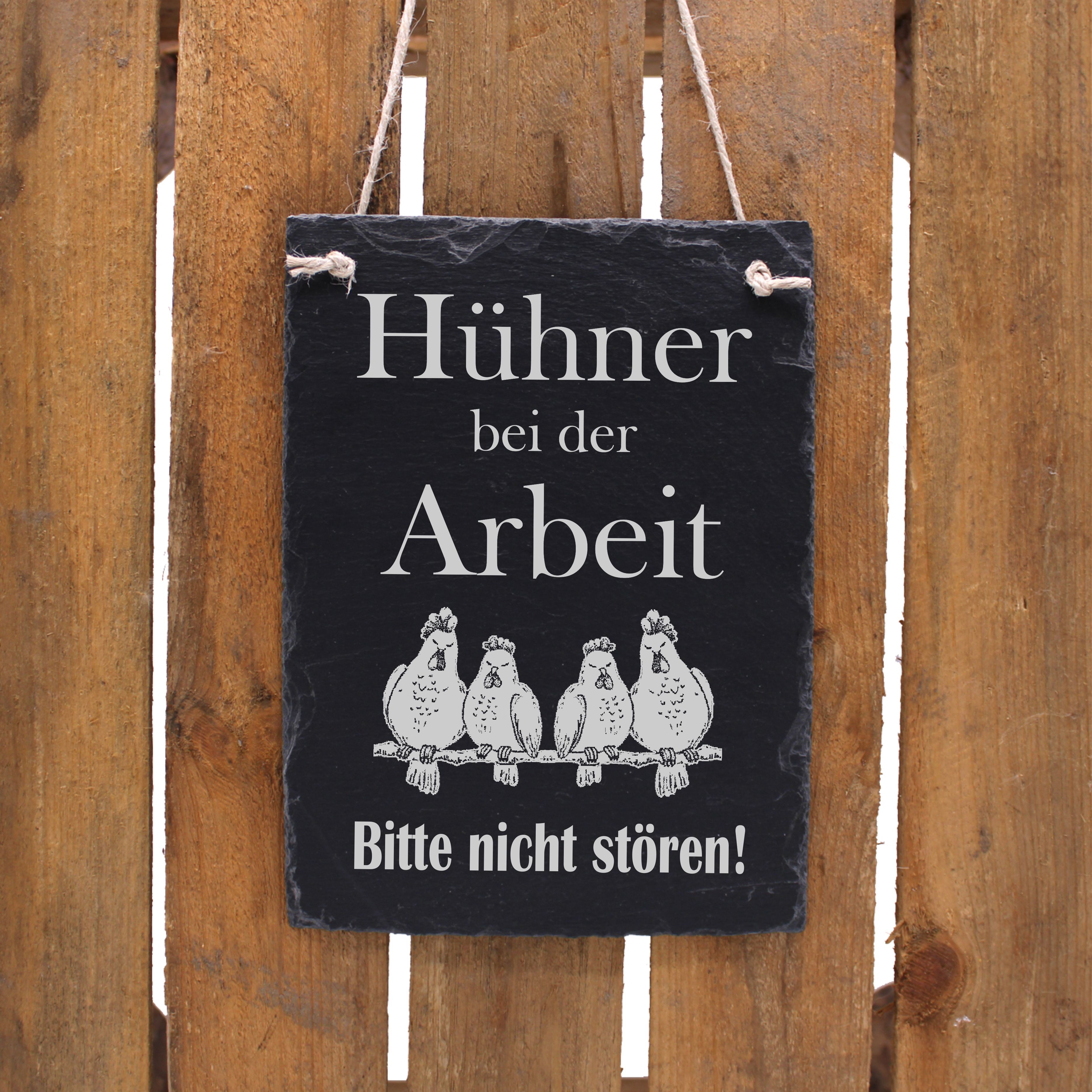 Schiefertafel Hühner bei der Arbeit - bitte nicht stören - Schild hochkant 16x22 cm