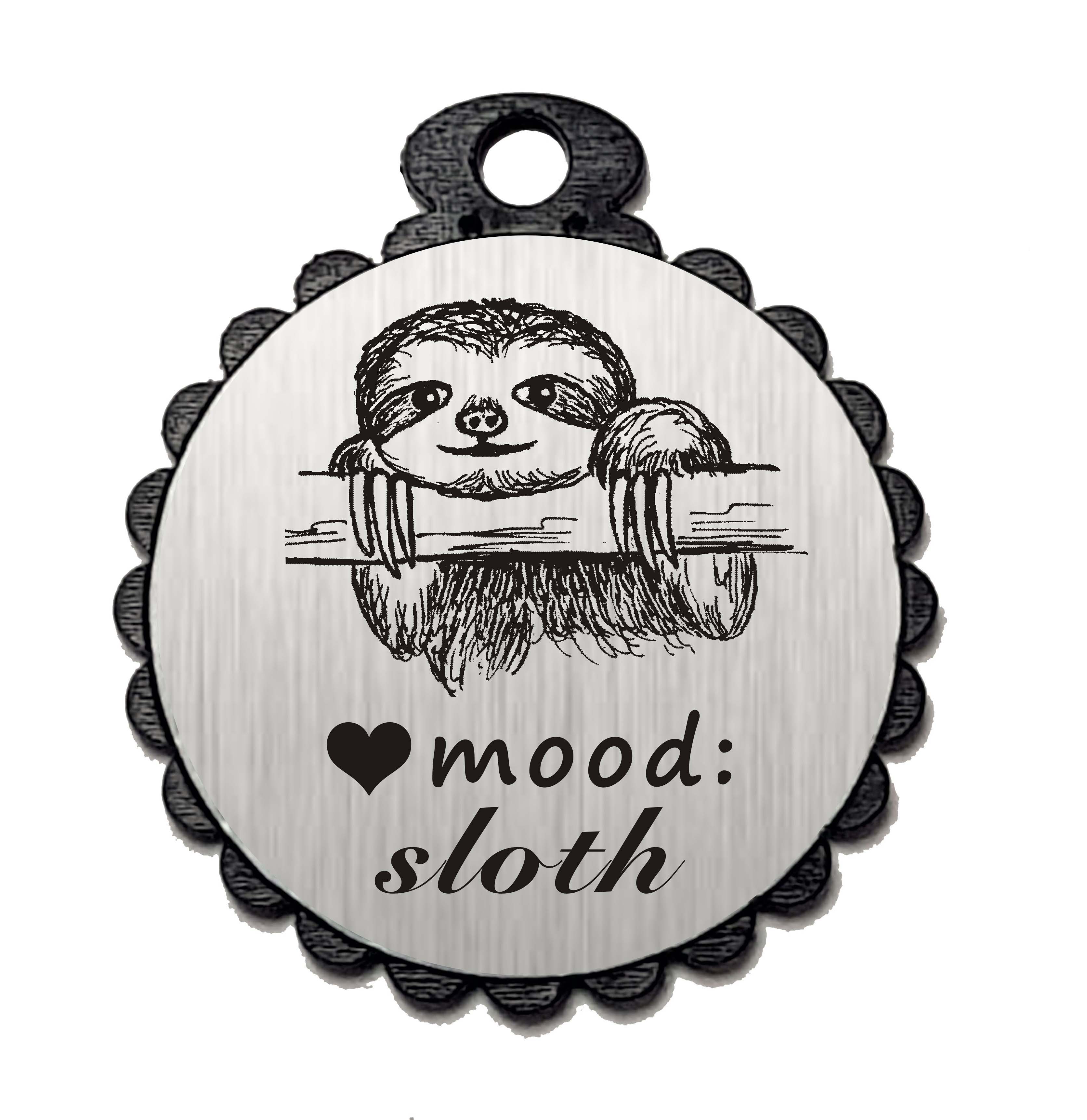 Runder Anhänger « MOOD: SLOTH » mit Motiv Herz FAULTIER - Aluminium Look - silber