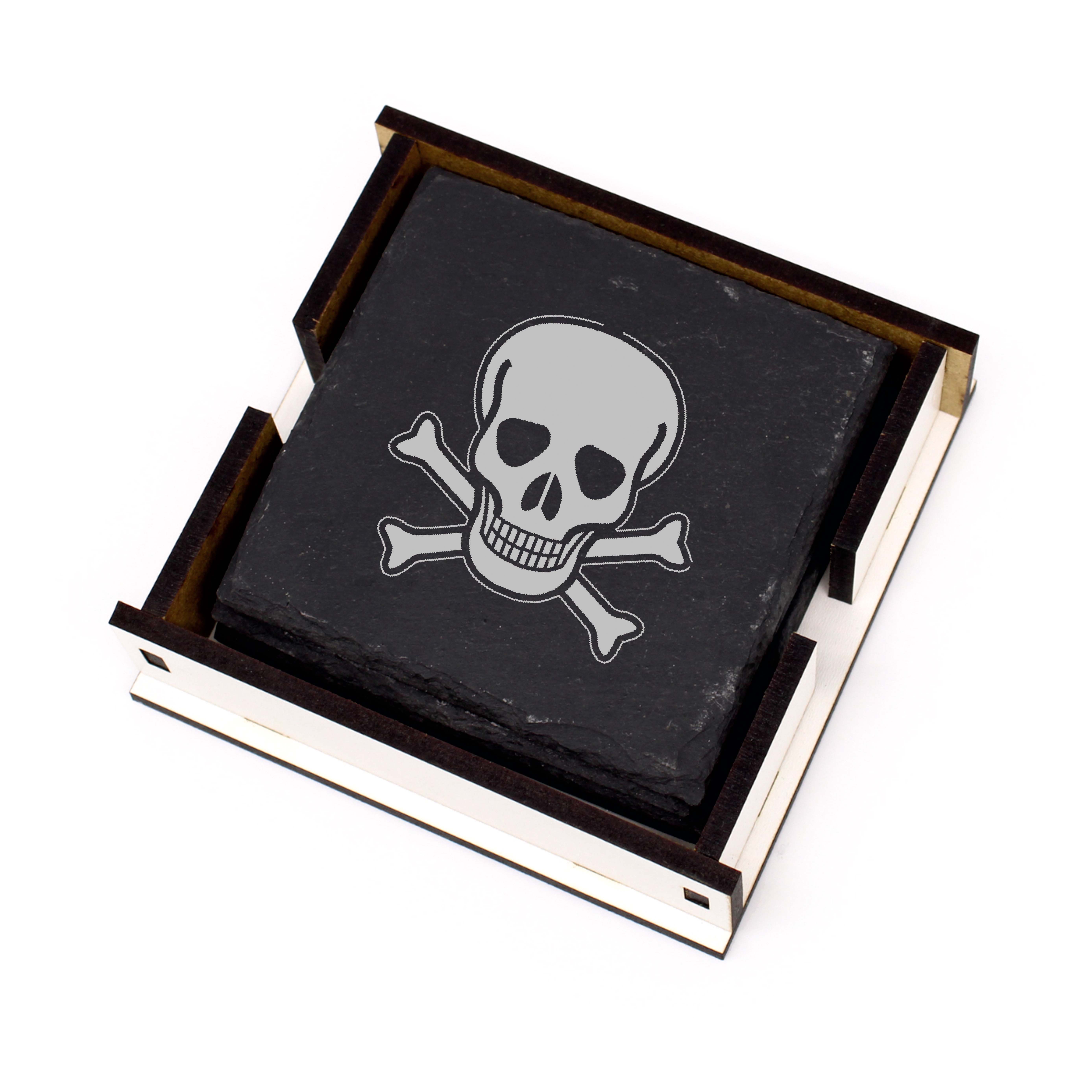 Totenkopf Piraten Deko Untersetzer Gläser Schiefer mit Box 4 Stück ca. 11x11cm Totenschädel