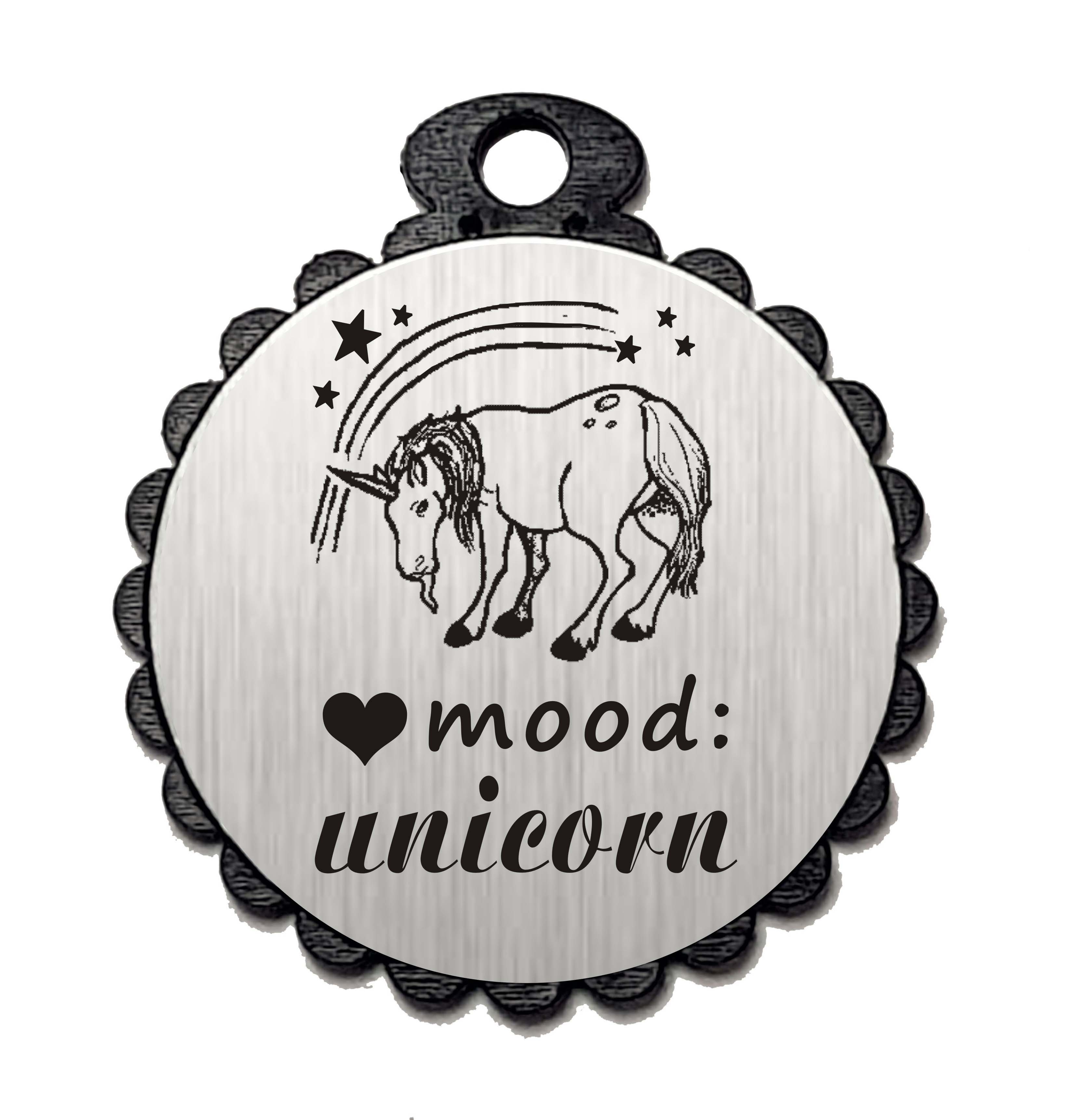 Runder Anhänger « MOOD: UNICORN 02 » mit Motiv Herz EINHORN + REGENBOGEN - Aluminium Look - silber