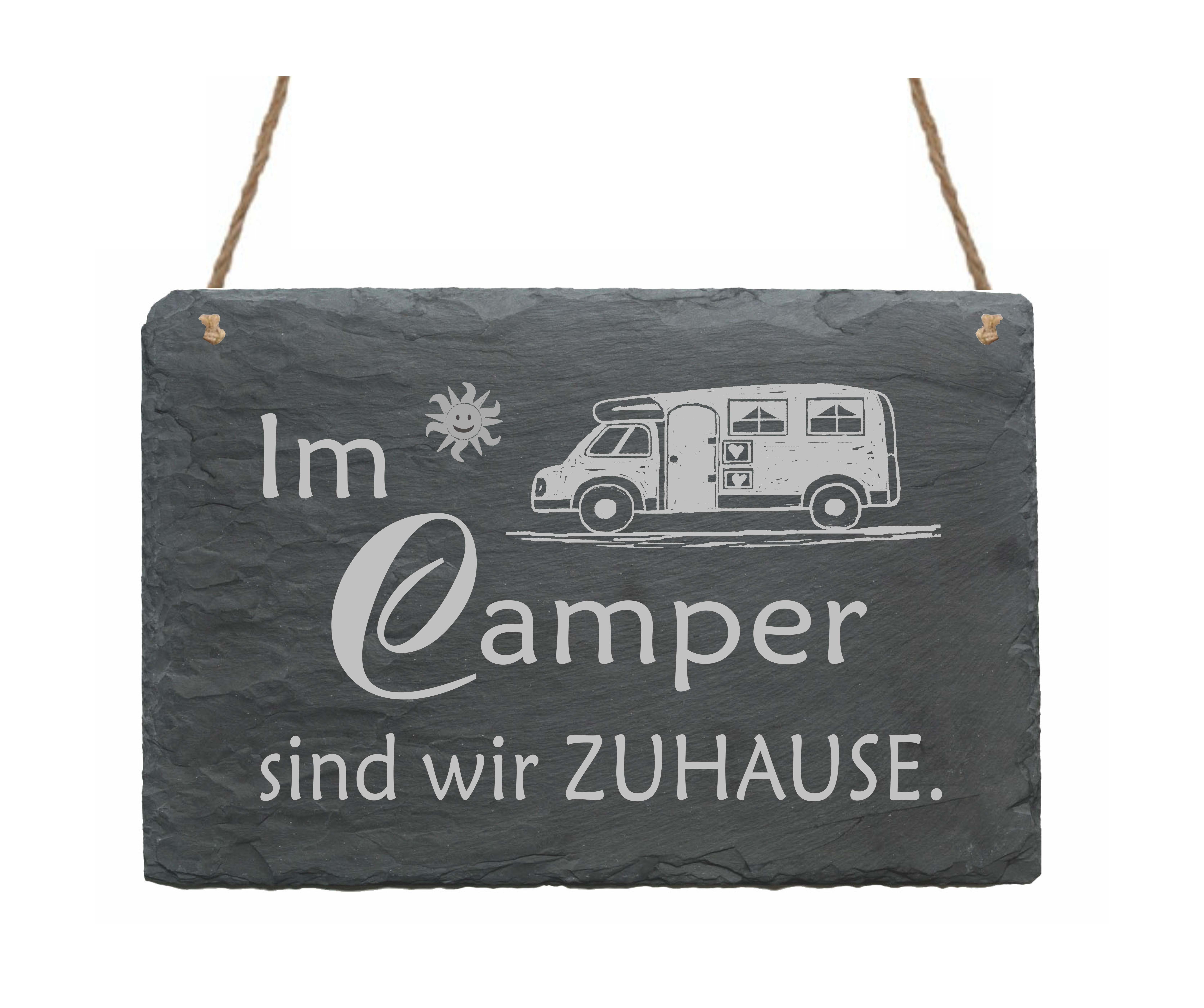 Schiefertafel « IM CAMPER SIND WIR ZUHAUSE » mit Motiv Wohnwagen